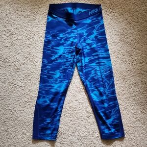 Nike Dri-Fit Water Patterned Leggings - Size Medium